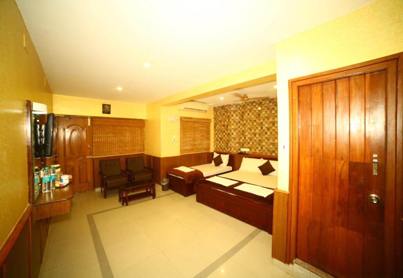 Lodge Arudhra Residency